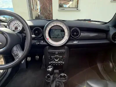 MINI Cabrio Cooper S 1.6i — Cabriolet dynamique, 85'000 km seulement — arrière