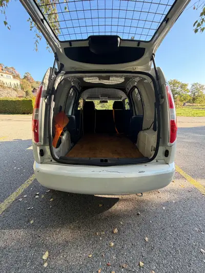 Skoda Praktik 1.2 12V HTP — Utilitaire compact fiable, 120 500 km, sans sinistre — dettaglio