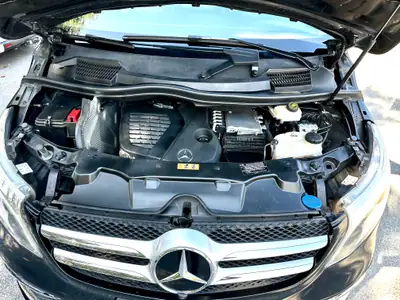 Mercedes-Benz V 300 d Swiss Edition — Monospace premium 6 places, transmission intégrale — Miniatur 10