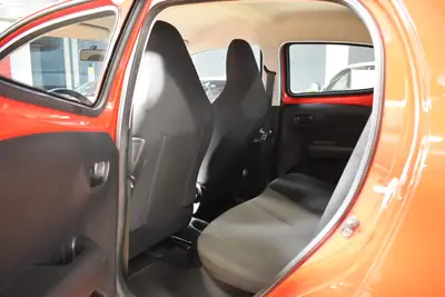 Citroën C1 1.0 VTi Shine — Citadine économe, restylisée 2020, première main — Miniatura 7