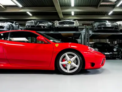 Ferrari F360 Modena Berlinetta — Mythique boîte manuelle, 400 ch de pur plaisir — Miniatura 10
