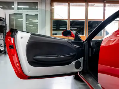 Ferrari F360 Modena Berlinetta — Mythique boîte manuelle, 400 ch de pur plaisir — Miniatura 21