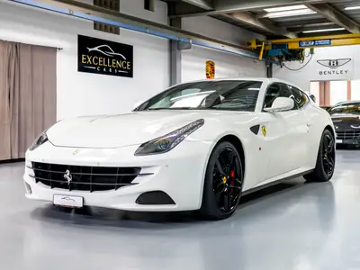 Ferrari FF 2013 — Gran Turismo sportif 660 ch, histoire d'exception — Außenansicht