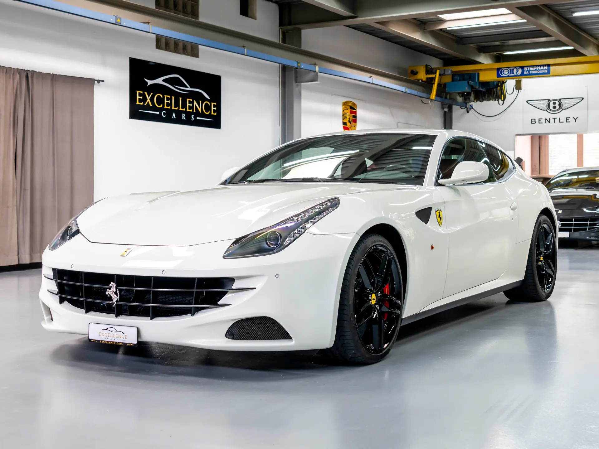 Ferrari FF 2013 — Gran Turismo sportif 660 ch, histoire d'exception