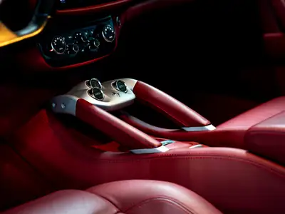 Ferrari FF 2013 — Gran Turismo sportif 660 ch, histoire d'exception — Miniatur 17
