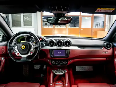 Ferrari FF 2013 — Gran Turismo sportif 660 ch, histoire d'exception — Miniatur 28
