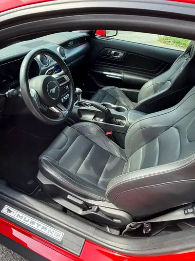 Ford Mustang 5.0 V8 GT — Muscle car américain authentique, 449 ch et faible kilométrage — Miniatur 10