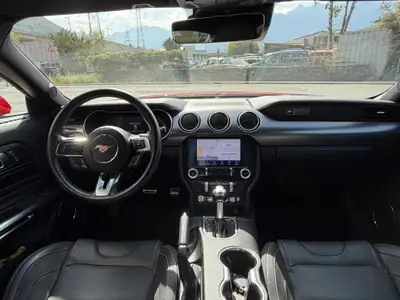 Ford Mustang 5.0 V8 GT — Muscle car américain authentique, 449 ch et faible kilométrage — Miniatur 14