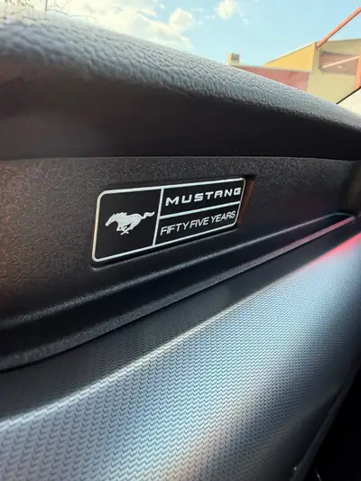 Ford Mustang 5.0 V8 GT — Muscle car américain authentique, 449 ch et faible kilométrage — Miniatur 15