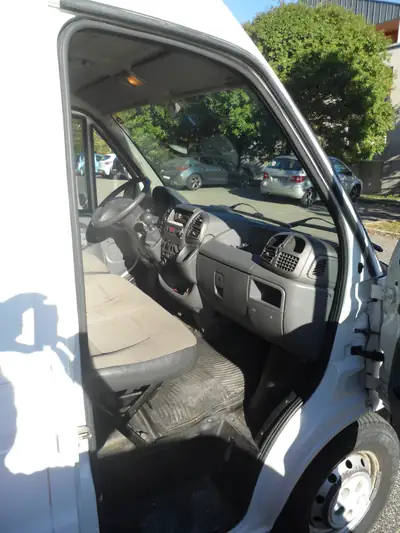Citroën Jumper 2.8 HDi 127 — Utilitaire spacieux, moteur fiable, 108 000 km — Thumbnail 8