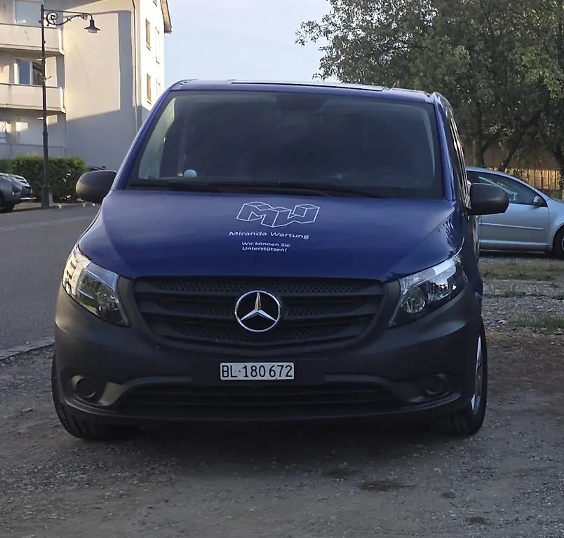 Mercedes-Benz Vito 2023 — Van utilitaire diesel robuste, 41'000 km seulement