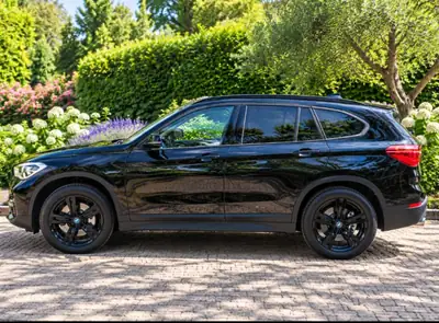 BMW X1 20i xDrive 2018 — SUV polyvalent, motorisation efficace et fiable — rear view