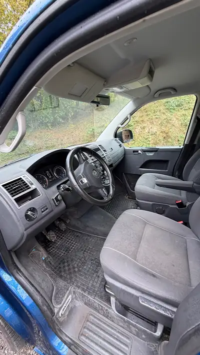 VW T5 Multivan 2.0 TDI CR Startline 4Motion — Monospace 7 places, 4x4 intégral — Miniature 9