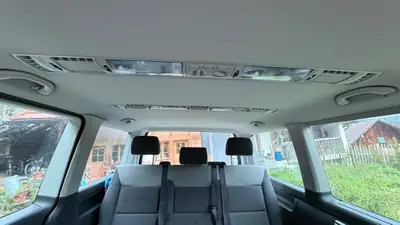VW T5 Multivan 2.0 TDI CR Startline 4Motion — Monospace 7 places, 4x4 intégral — Miniature 11