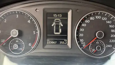 VW T5 Multivan 2.0 TDI CR Startline 4Motion — Monospace 7 places, 4x4 intégral — Miniature 16