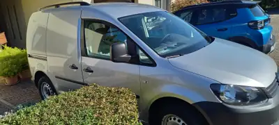 VW Caddy 1.6 TDI 102 — Utilitaire compact diesel, 75 000 km seulement — interni
