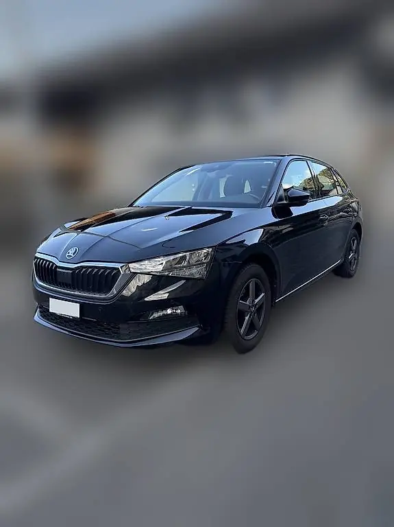 Skoda Scala 1.0 TSI 115 — Berline compacte fiable, entretien AMAG, double équipement pneus