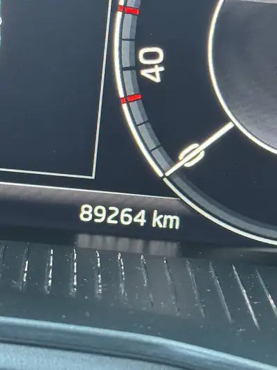 Skoda Scala 1.0 TSI 115 — Berline compacte fiable, entretien AMAG, double équipement pneus — dashboard