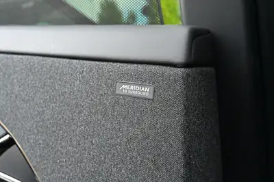 Range Rover Sport D300 MHEV — SUV premium hybride diesel, moins de 12'000 km — Miniature 19