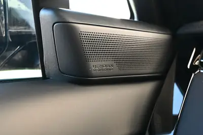 Range Rover Sport D300 MHEV — SUV premium hybride diesel, moins de 12'000 km — Miniature 24