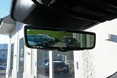 Range Rover Sport D300 MHEV — SUV premium hybride diesel, moins de 12'000 km — Miniature 22