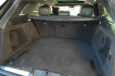 Range Rover Sport D300 MHEV — SUV premium hybride diesel, moins de 12'000 km — Miniature 31