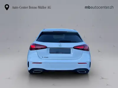 Mercedes-Benz Classe A 200 Night Star AMG Line — Berline compacte hybride, 20 km au compteur — interior