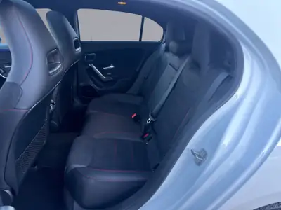 Mercedes-Benz Classe A 200 Night Star AMG Line — Berline compacte hybride, 20 km au compteur — Thumbnail 10