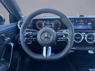 Mercedes-Benz Classe A 200 Night Star AMG Line — Berline compacte hybride, 20 km au compteur — Thumbnail 12