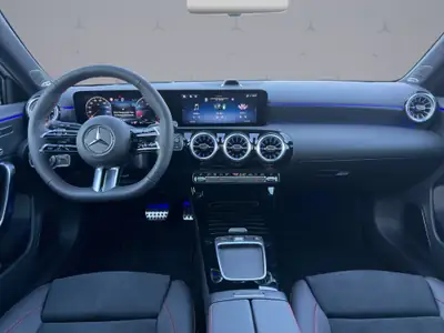 Mercedes-Benz Classe A 200 Night Star AMG Line — Berline compacte hybride, 20 km au compteur — Thumbnail 13
