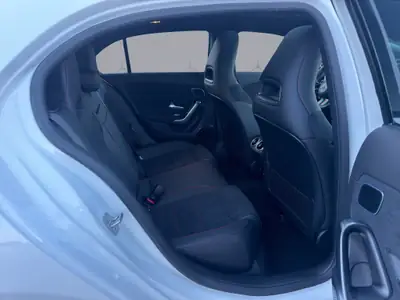 Mercedes-Benz Classe A 200 Night Star AMG Line — Berline compacte hybride, 20 km au compteur — Thumbnail 17