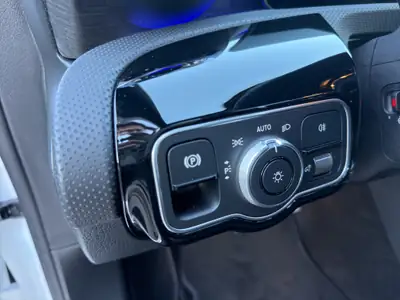 Mercedes-Benz Classe A 200 Night Star AMG Line — Berline compacte hybride, 20 km au compteur — Thumbnail 19