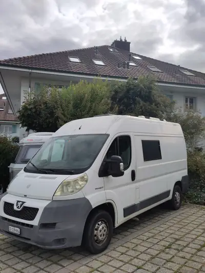 Peugeot Boxer 2.2 HDI 120 — Utilitaire robuste, moteur fiable, sans accident — vista esterna