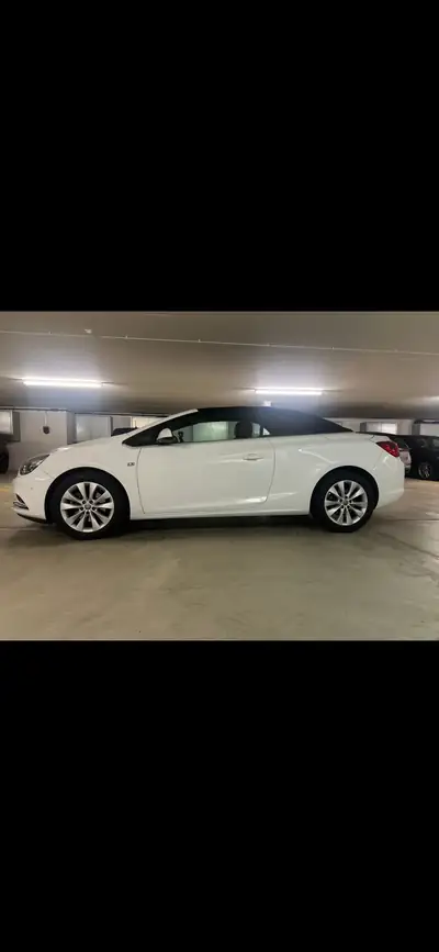 Opel Cascada 1.6 T 170 eTEC Cosmo — Cabriolet élégant, 49 000 km, motorisation turbo — Seitenansicht