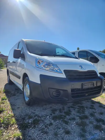 Peugeot Expert 2.0 HDI 130 — Utilitaire polyvalent, sans accident, 108 000 km — exterior view