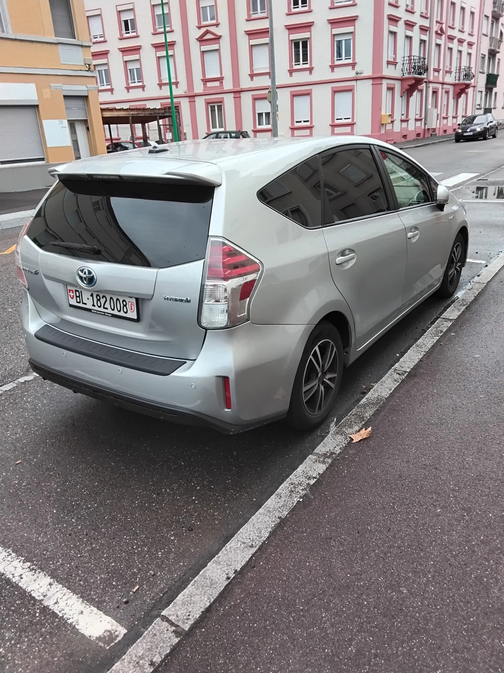 Toyota Prius Plus 2020 occasion Münchenstein — 4