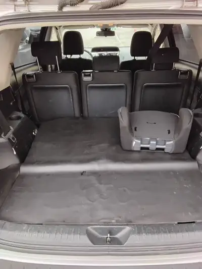 Toyota Prius Plus 1.8 VVTi HSD — Monospace hybride 7 places, consommation ultra-économe — detail