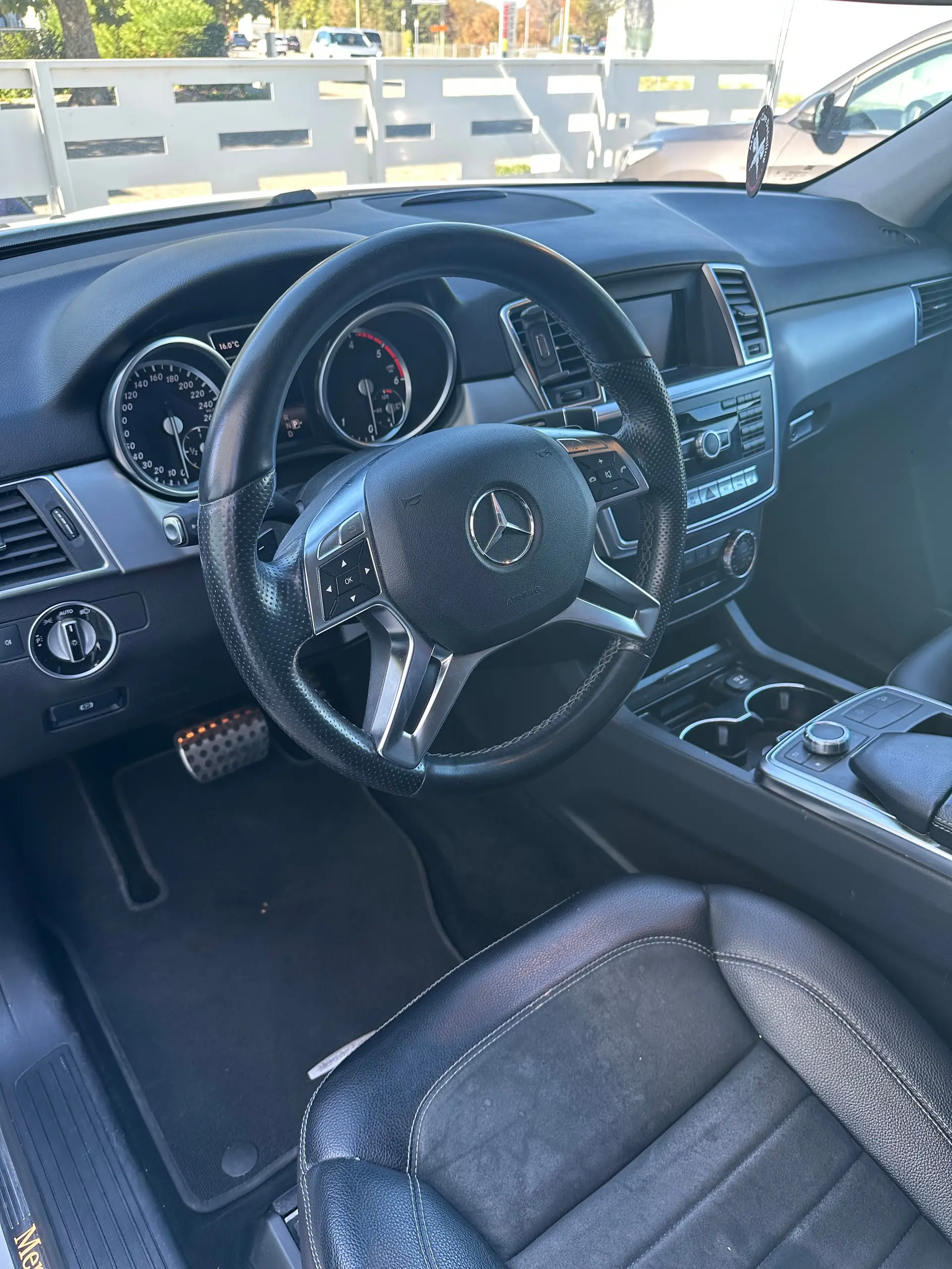Mercedes-Benz ML 250 CDI BlueTec — SUV premium robuste, diesel économe et fiable