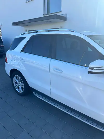 Mercedes-Benz ML 250 CDI BlueTec — SUV premium robuste, diesel économe et fiable — vista posteriore