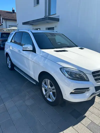 Mercedes-Benz ML 250 CDI BlueTec — SUV premium robuste, diesel économe et fiable — interni