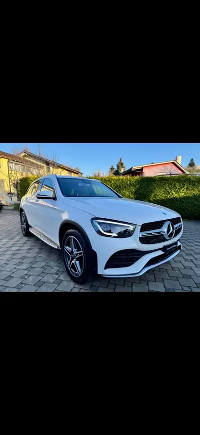 Mercedes-Benz GLC 200 AMG Line — SUV hybride performant, 132'000 km, garantie fiabilité — side view