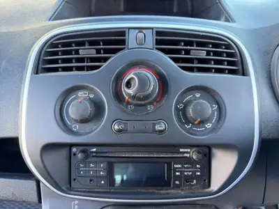 Renault Kangoo Maxi Z.E. 33 — Utilitaire électrique spacieux, parfait pour artisans — Thumbnail 15