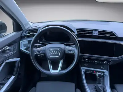 Audi Q3 35 TDI S line quattro — SUV compact diesel performant, 53'000 km seulement — Miniatura 9