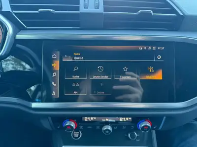 Audi Q3 35 TDI S line quattro — SUV compact diesel performant, 53'000 km seulement — Miniatura 23