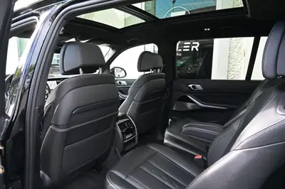 BMW X7 xDrive M50i — SUV 7 places premium, 530 ch et équipements luxe — Miniatura 12