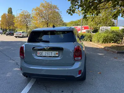 MINI Countryman Cooper D ALL4 — SUV compact diesel 4x4, économique et bien équipé — tableau de bord