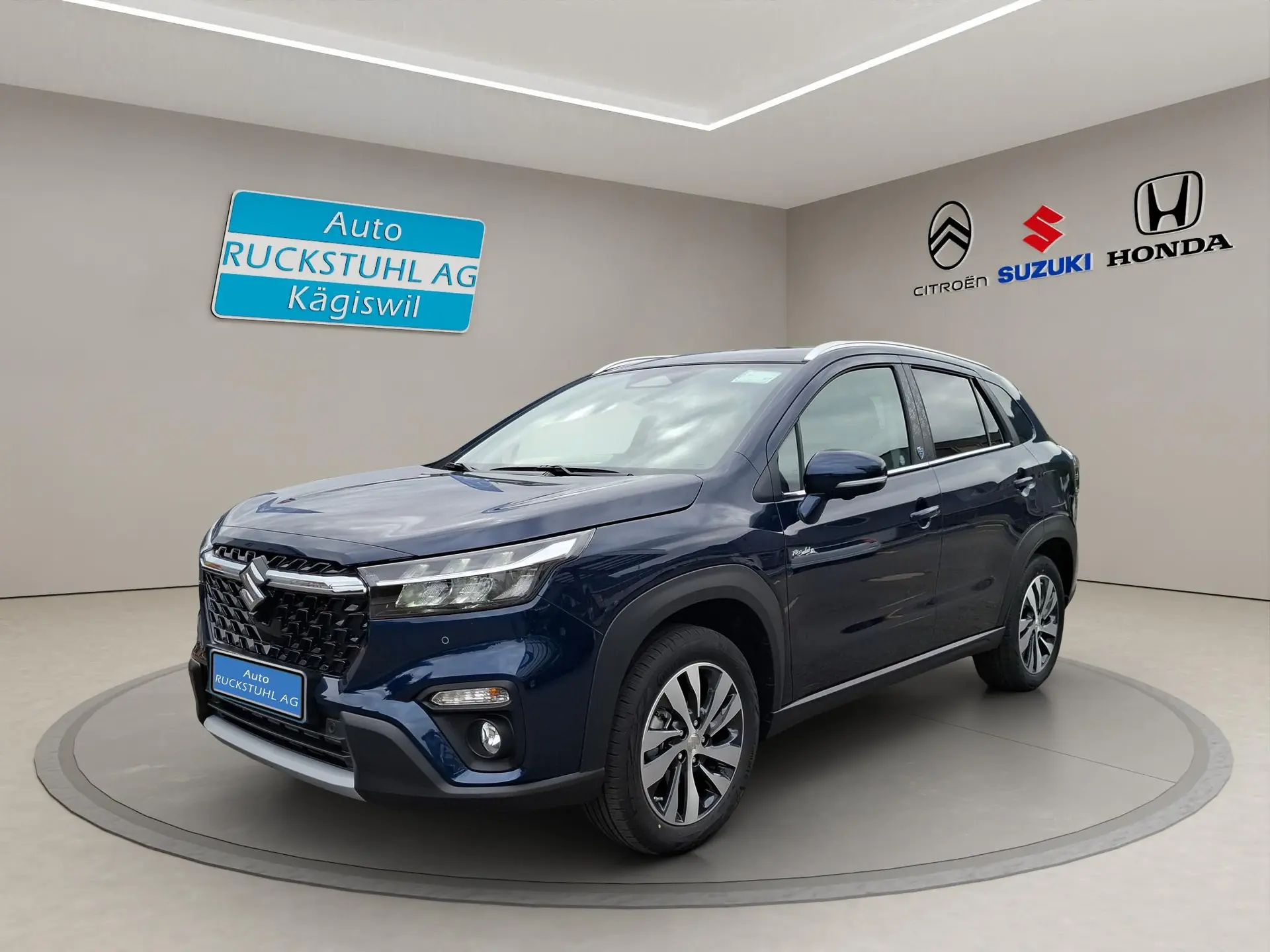 Suzuki S-Cross 1.4 T Piz Sulai Top Hybrid 4x4 — SUV compact hybride, traction intégrale et faible consommation