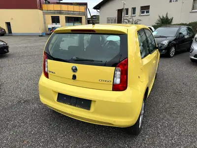 Skoda Citigo 1.0 Elegance ASG — Petite citadine automatique, sans accident, à petit prix — intérieur