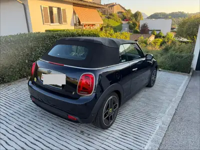 MINI Cooper SE Limited Edition — Cabriolet électrique, seulement 32 exemplaires en Suisse — côté