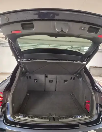 Porsche Macan 2.0 — SUV sportif 252 ch, toutes roues motrices, entretien optimal — Thumbnail 9
